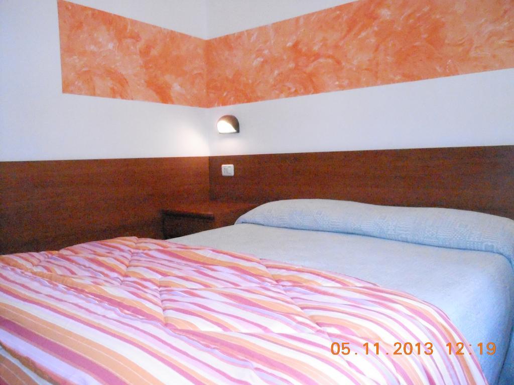Albergo Villagrande Varazze Phòng bức ảnh